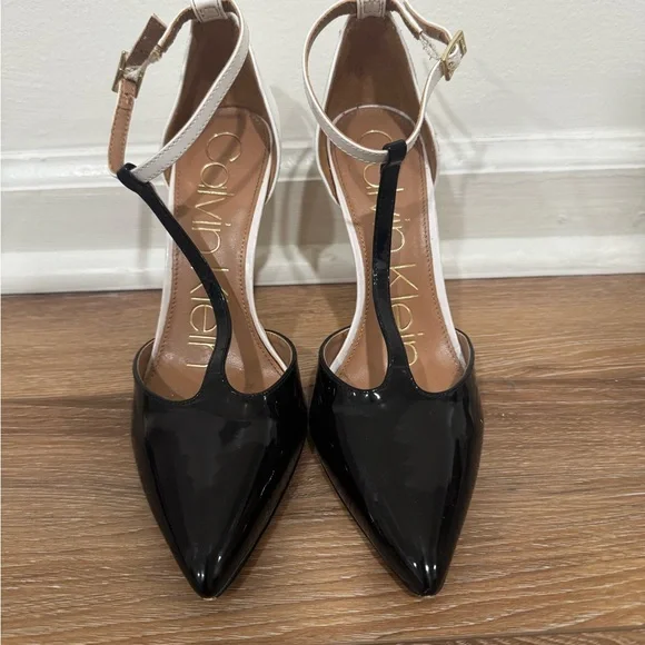 Calvin Klein Women's Black and White Heels - Picture 2 of 4